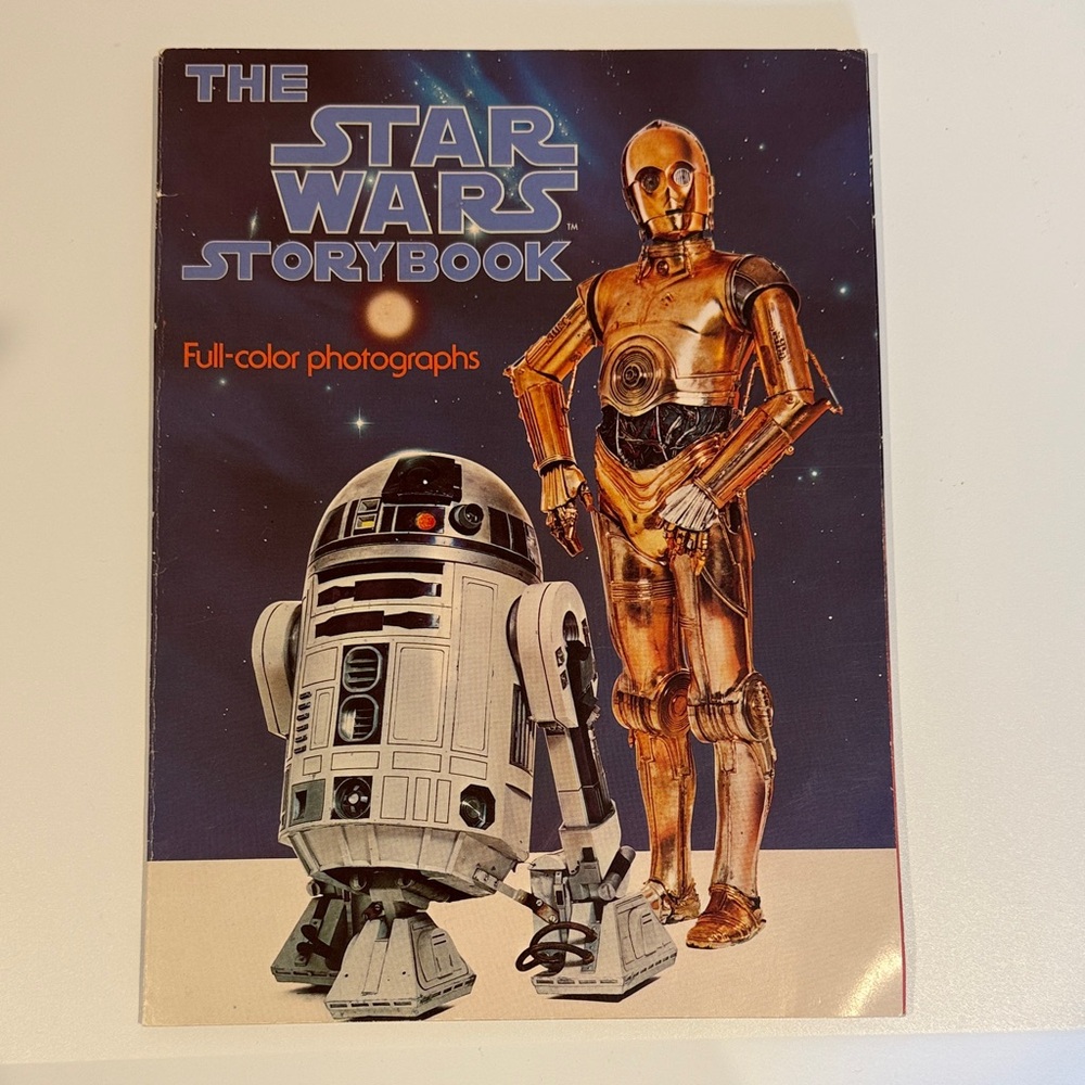 Scholastic Star Wars Storybook with Gold and Silver Droids